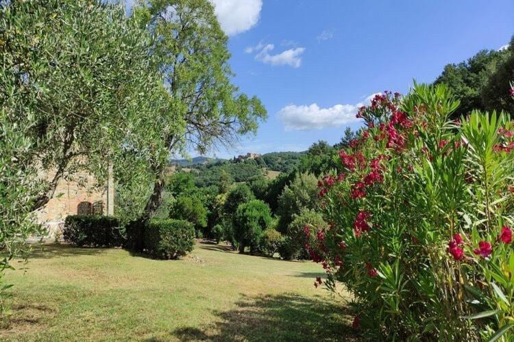 Atmospheric Apartment In Authentic House Near Beautiful Sasso Pisano Eksteriør billede